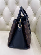 Louis Vuitton Crossbody M44817