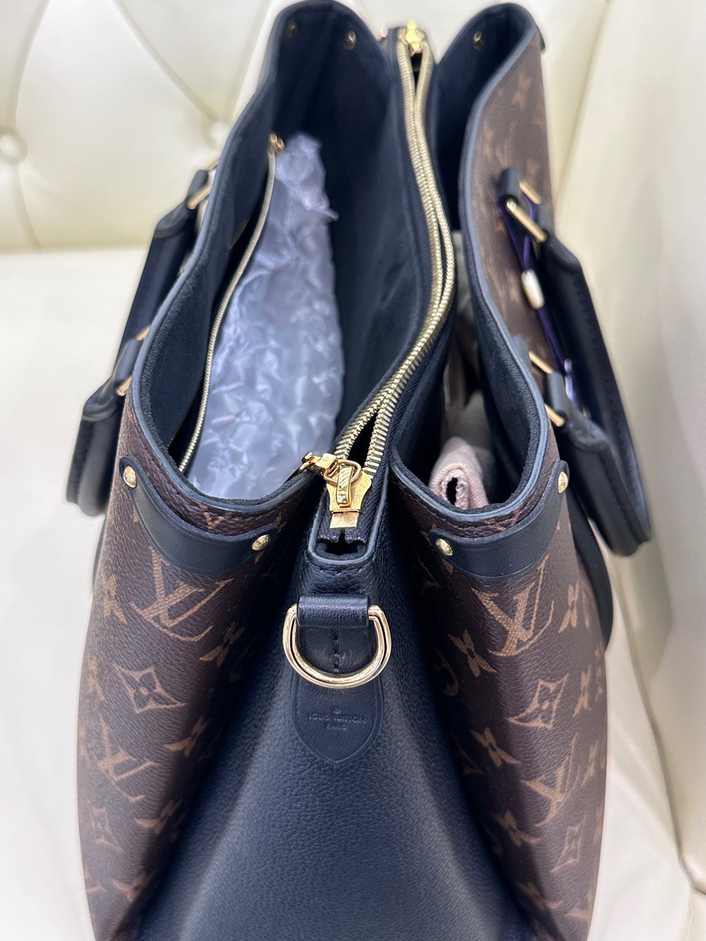 Louis Vuitton Crossbody M44817