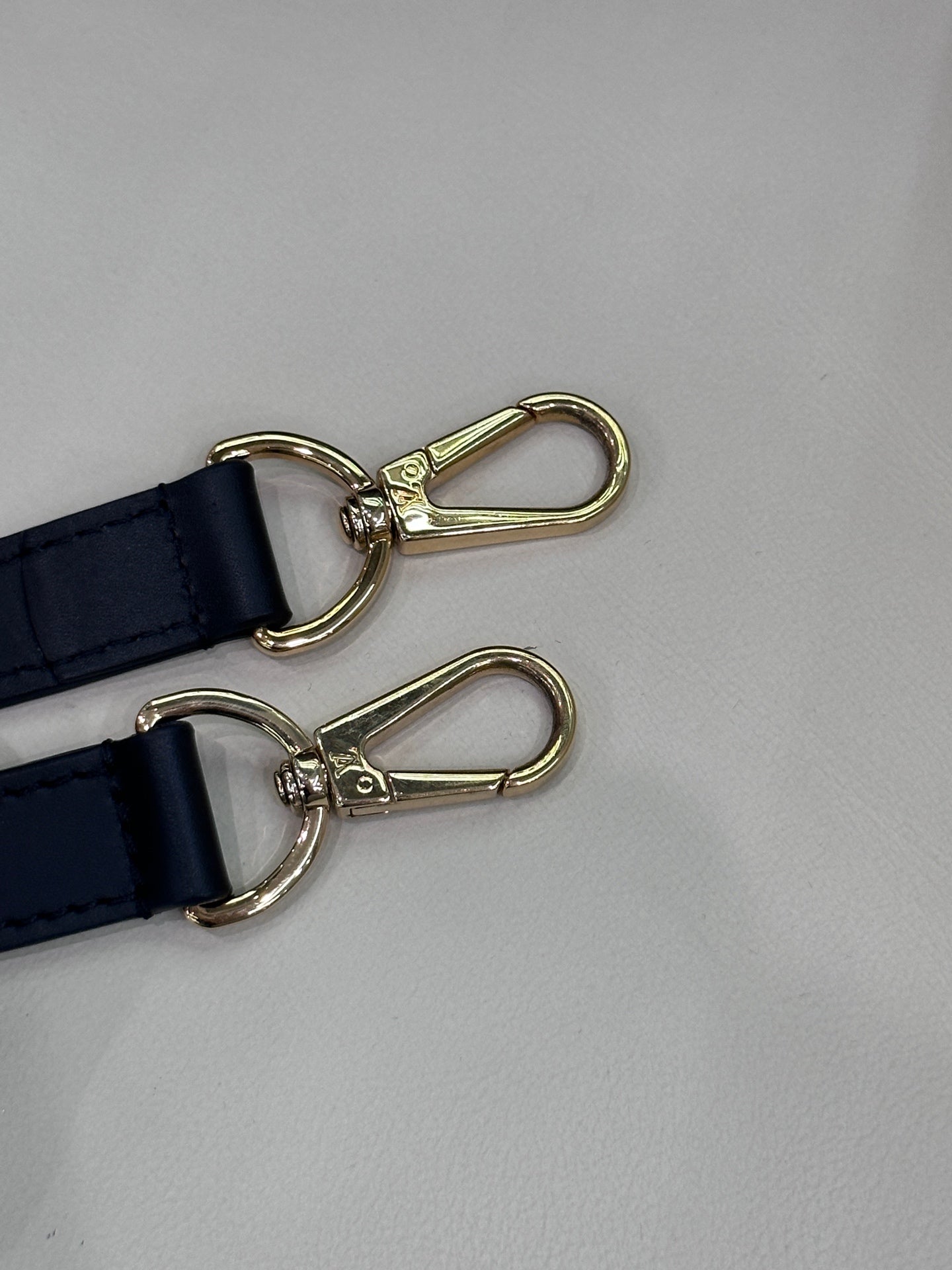 Louis Vuitton Crossbody M44817