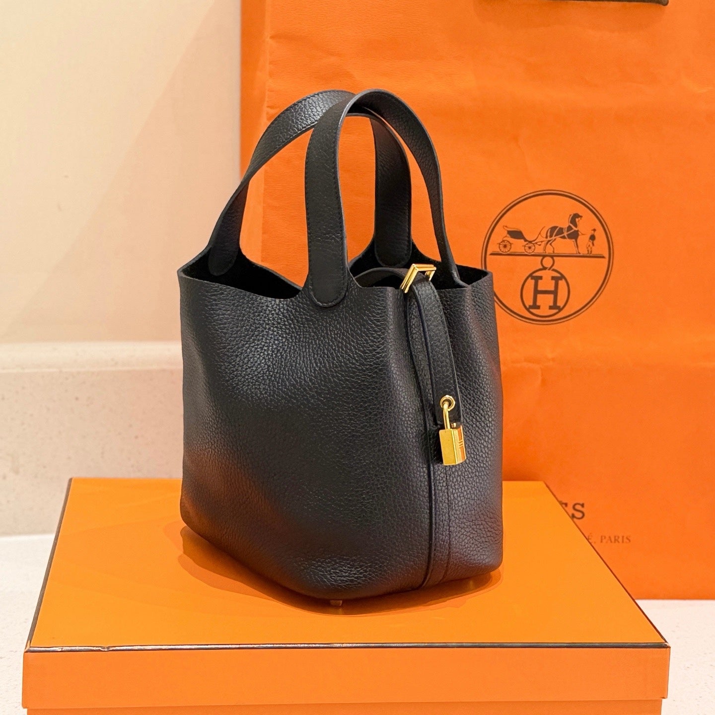 Hermes 915780