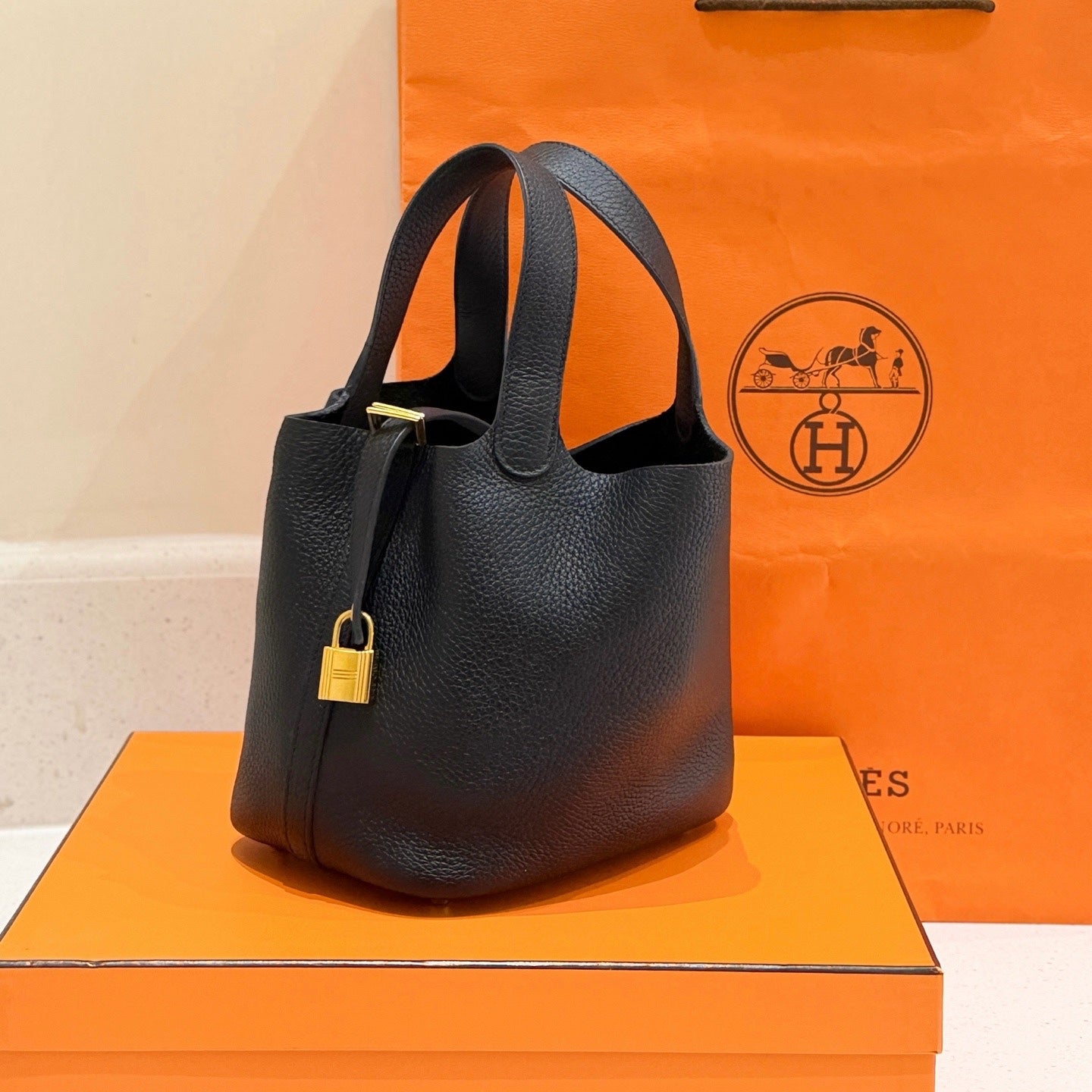 Hermes 915780