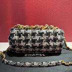 Chanel Tweed Crossbody AS3638-B09198-NK082