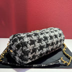 Chanel Tweed Crossbody AS3638-B09198-NK082