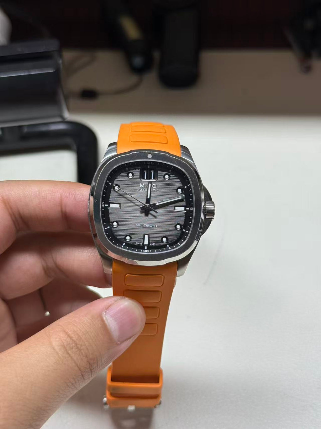 Mido Helmsman Automatic (self-winding) watch 40 x 39.2 millimeters M049.526.17.081.00