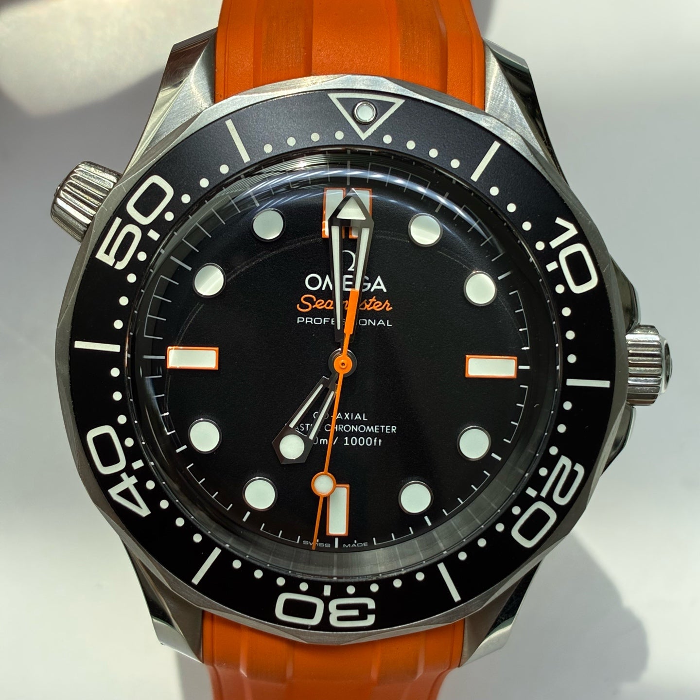 Omega Seahorse Series 42mm 210.32.42.20.01.006
