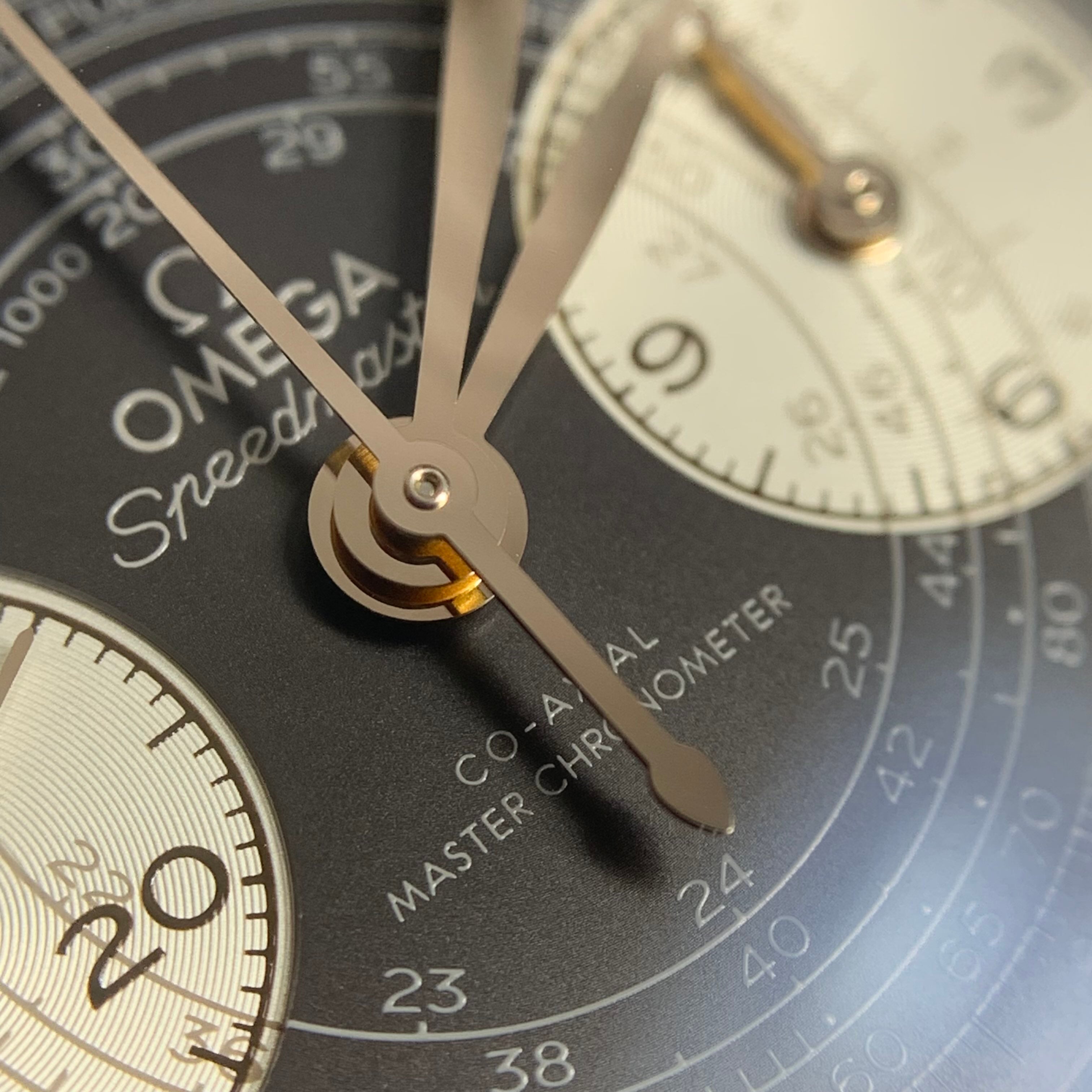 Omega Professional Series 43 329.92.43.51.10.001