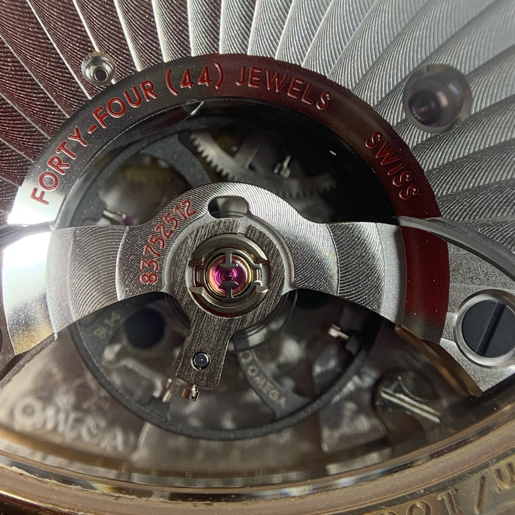 Omega Professional Series 43 329.92.43.51.10.001