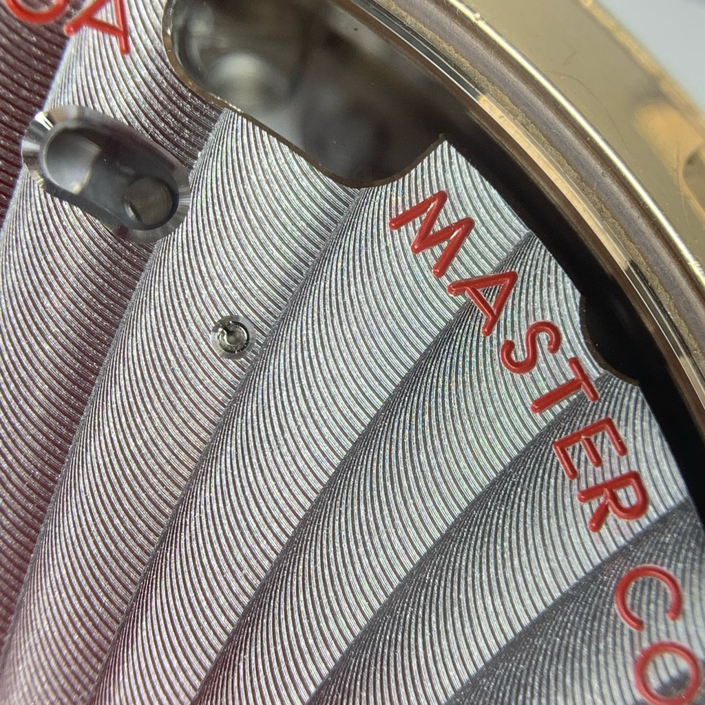 Omega Professional Series 43 329.92.43.51.10.001