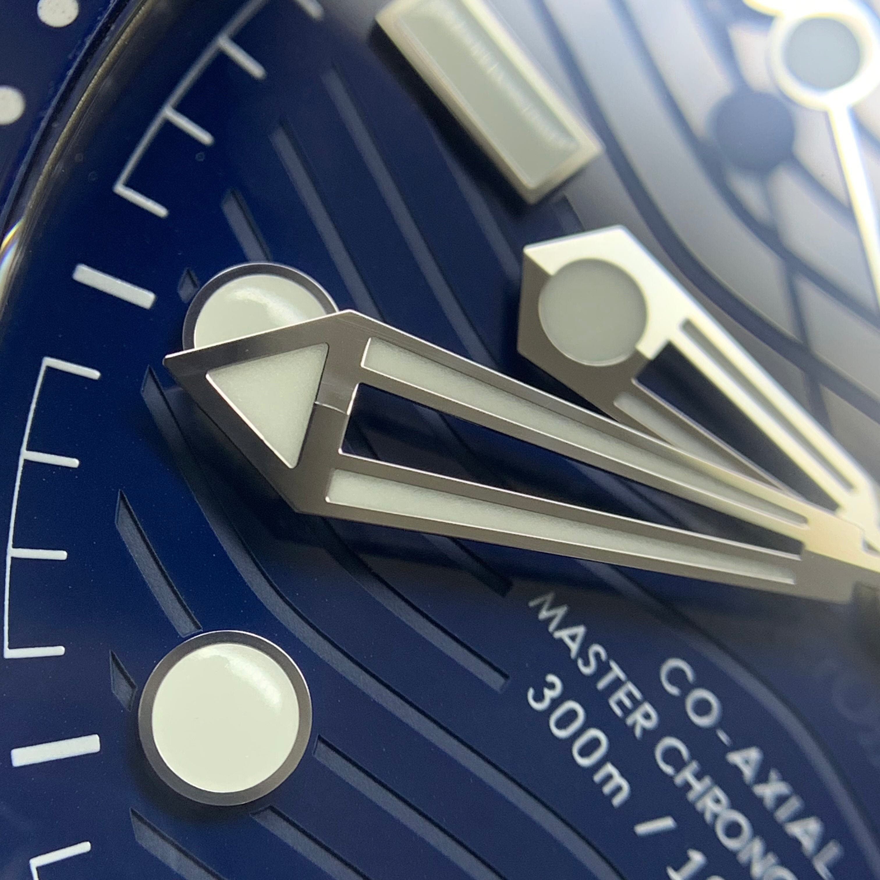 Omega Seahorse Series 42 210.30.42.20.03.001