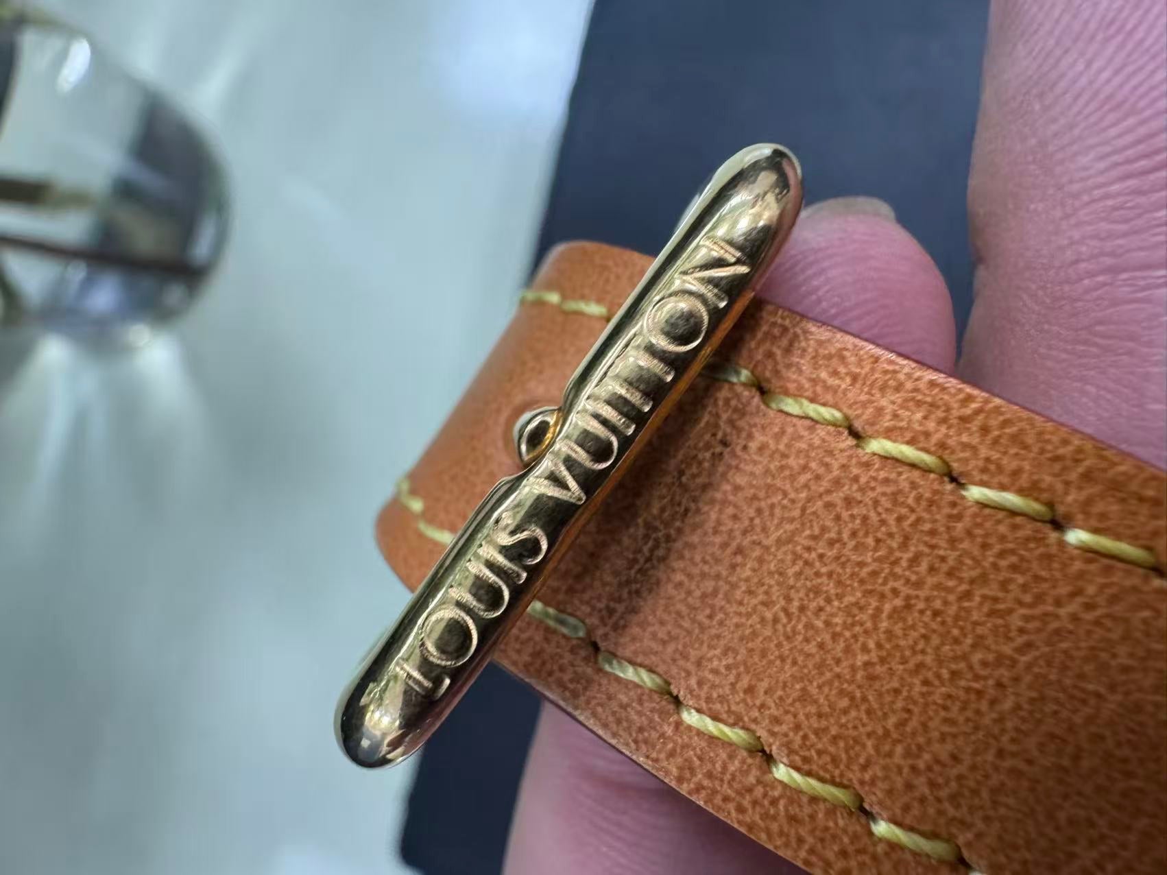 Louis Vuitton Messenger Bag