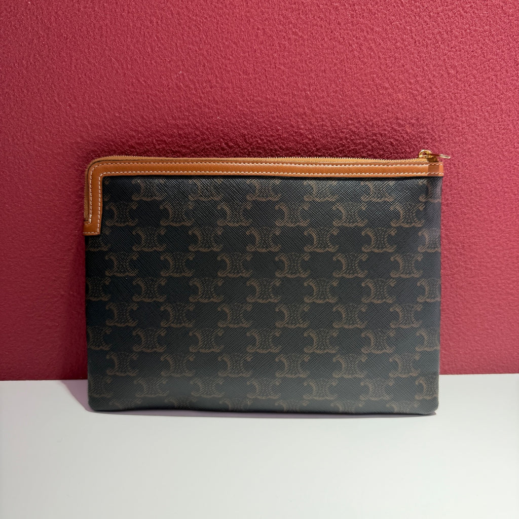 Celine TRIOMPHE Small Clutch in Faux Leather and Sheepskin Faux leather Clutch 10D672BZQ.04LU