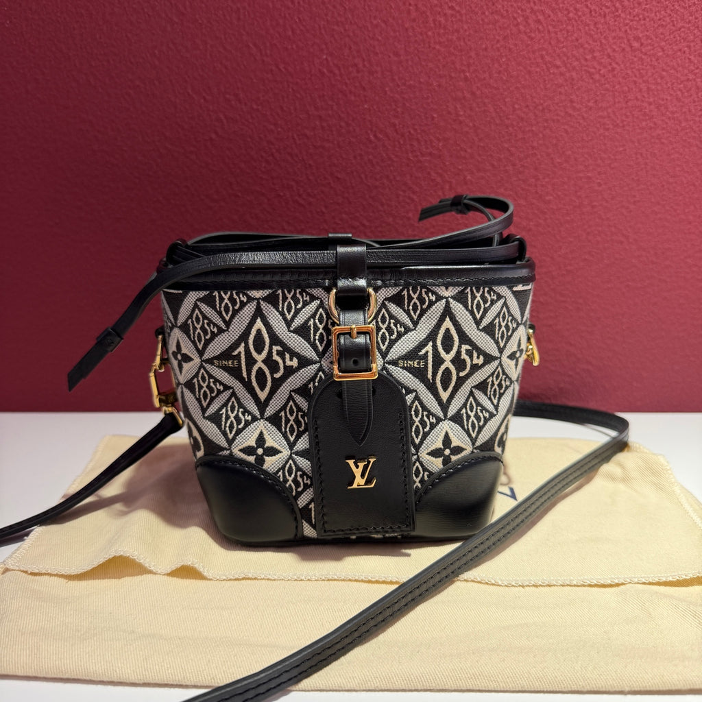 Louis Vuitton M69973
