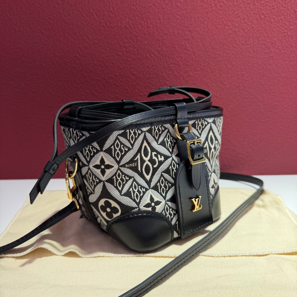 Louis Vuitton M69973