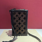 Louis Vuitton 12.5x20.5x7.5