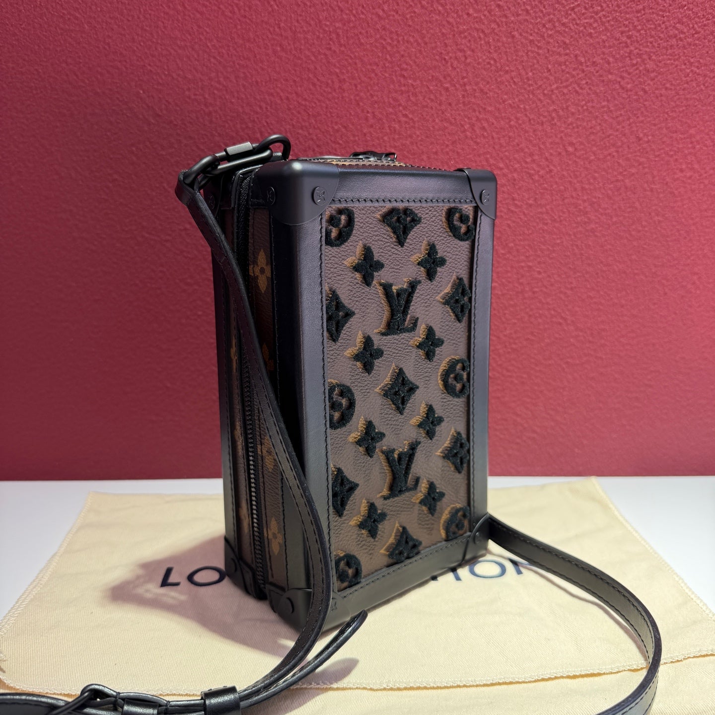 Louis Vuitton 12.5x20.5x7.5