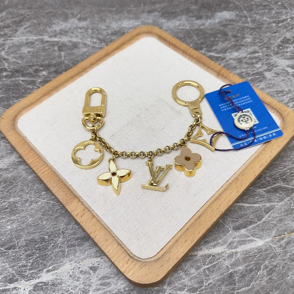 Louis Vuitton Metal Key ring/Key holder