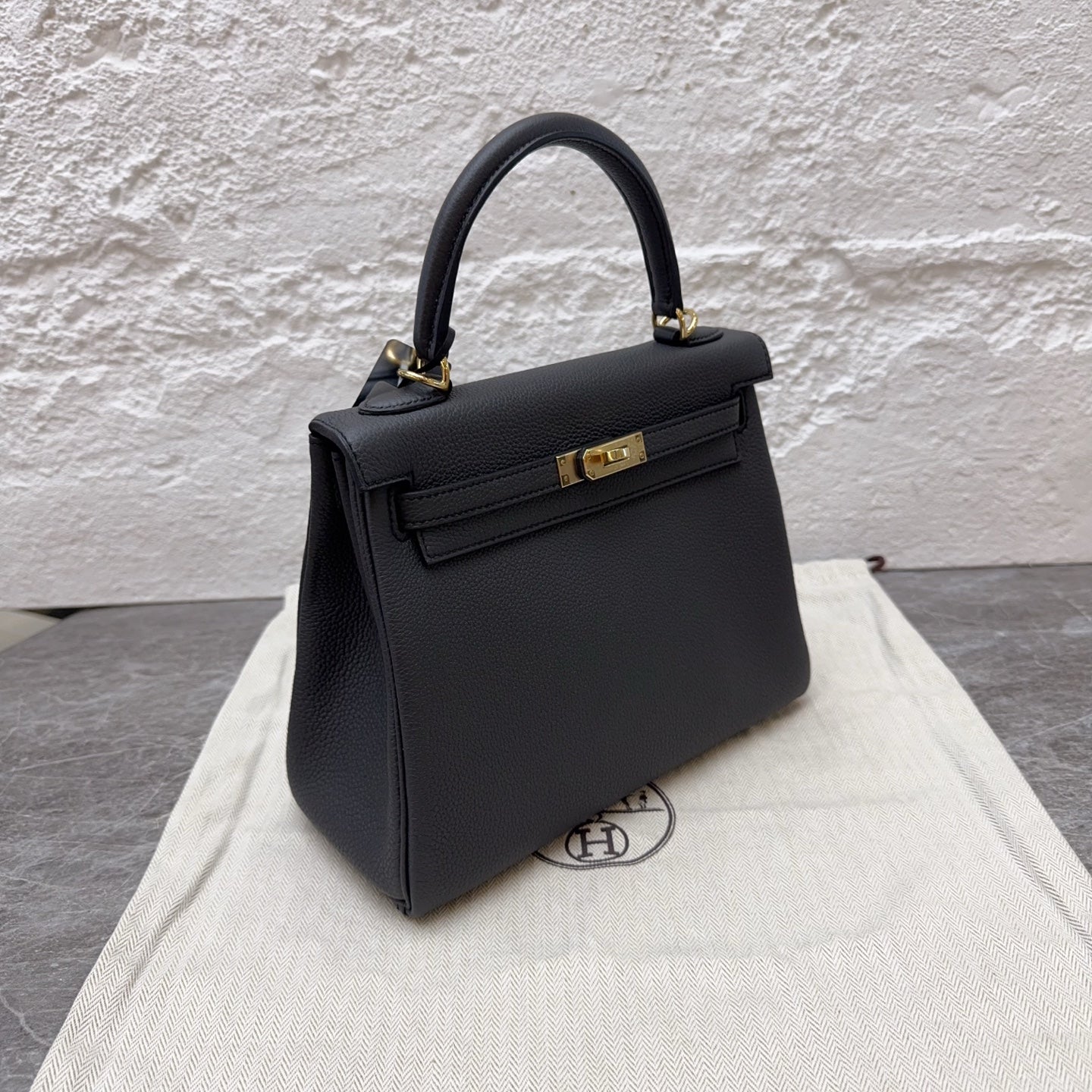 Hermes Black