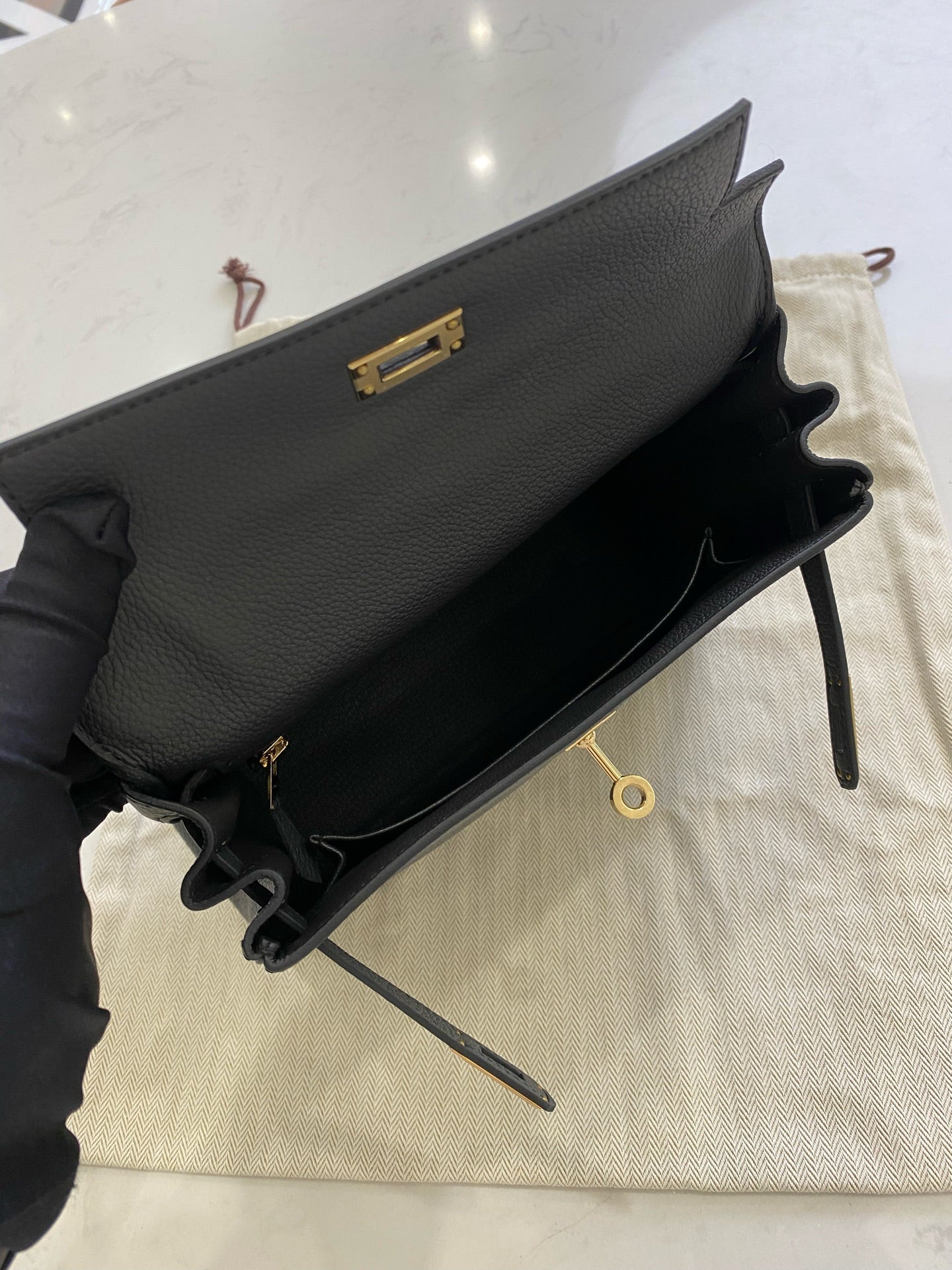 Hermes Black