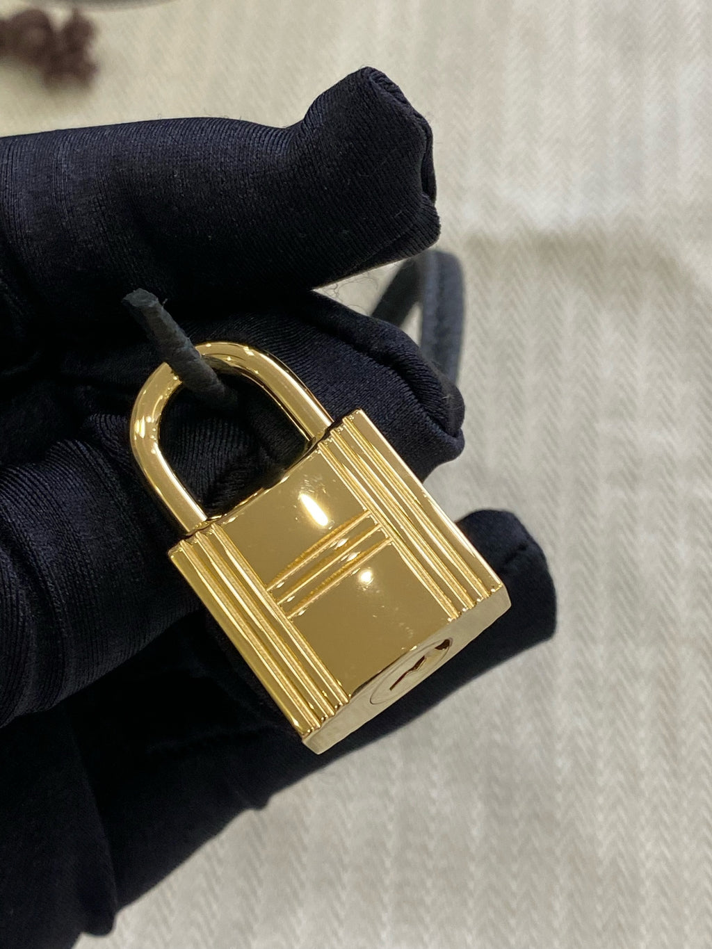 Hermes Black