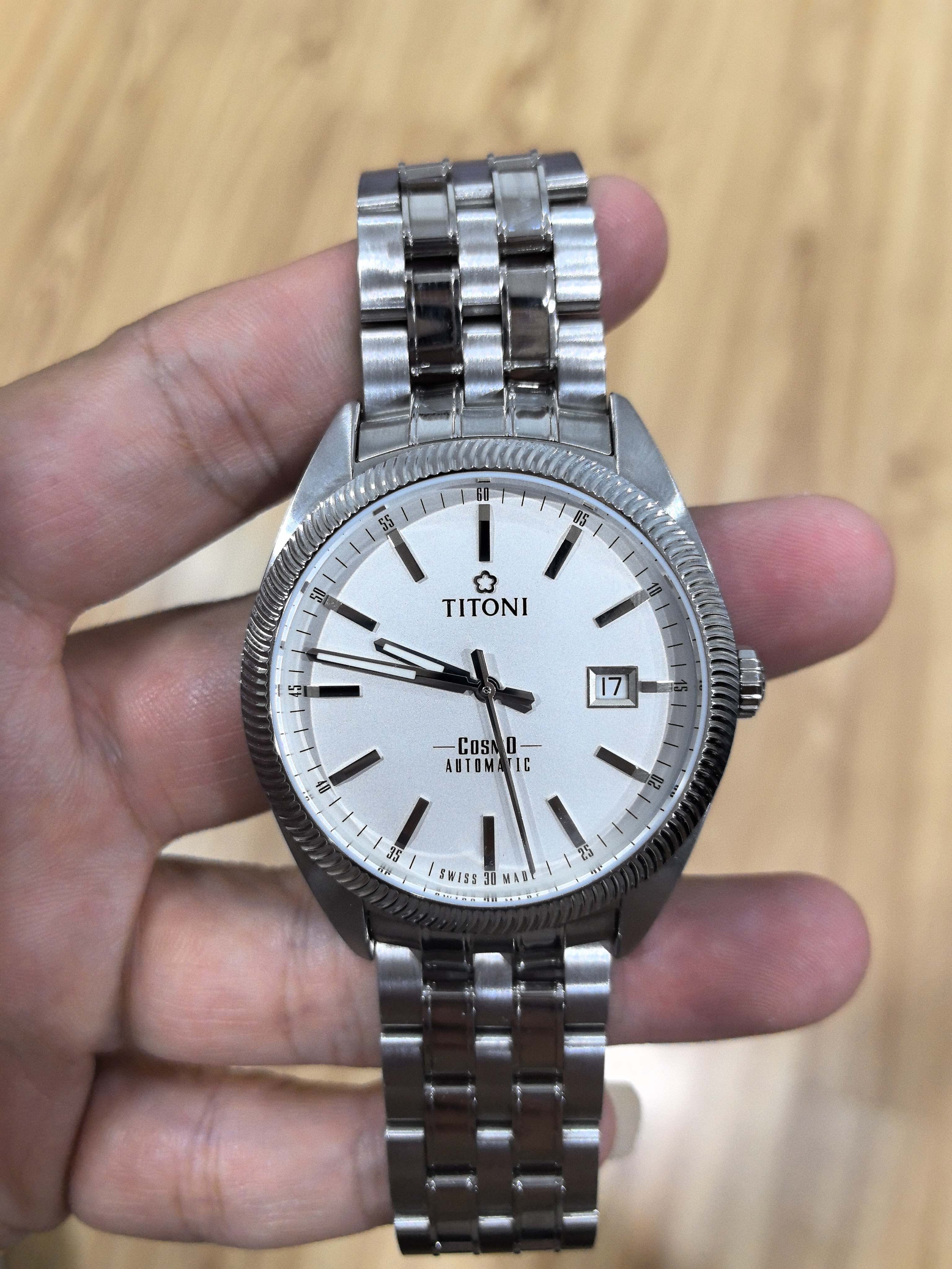 梅花 Automatic (self-winding) watch