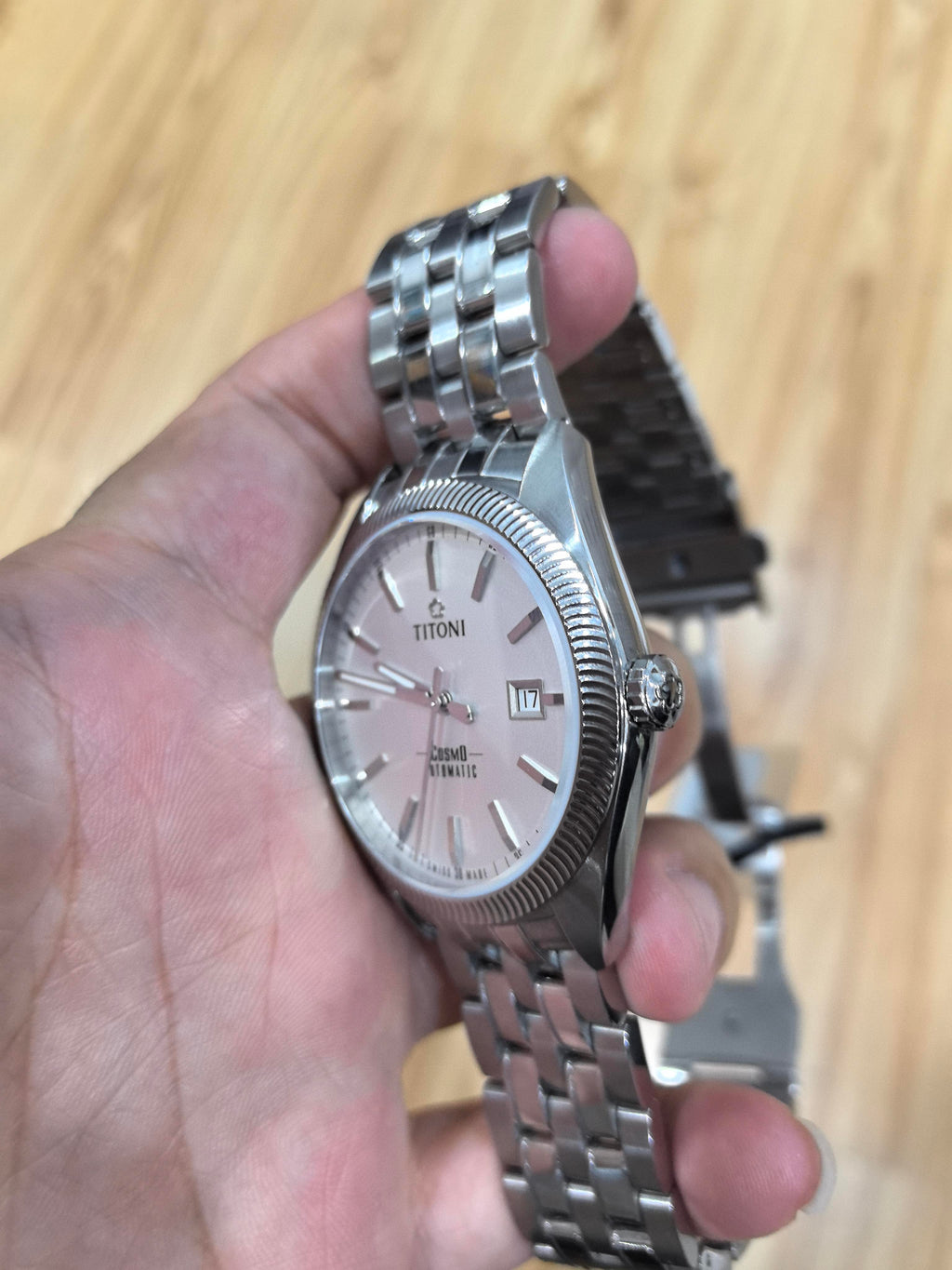 梅花 Automatic (self-winding) watch