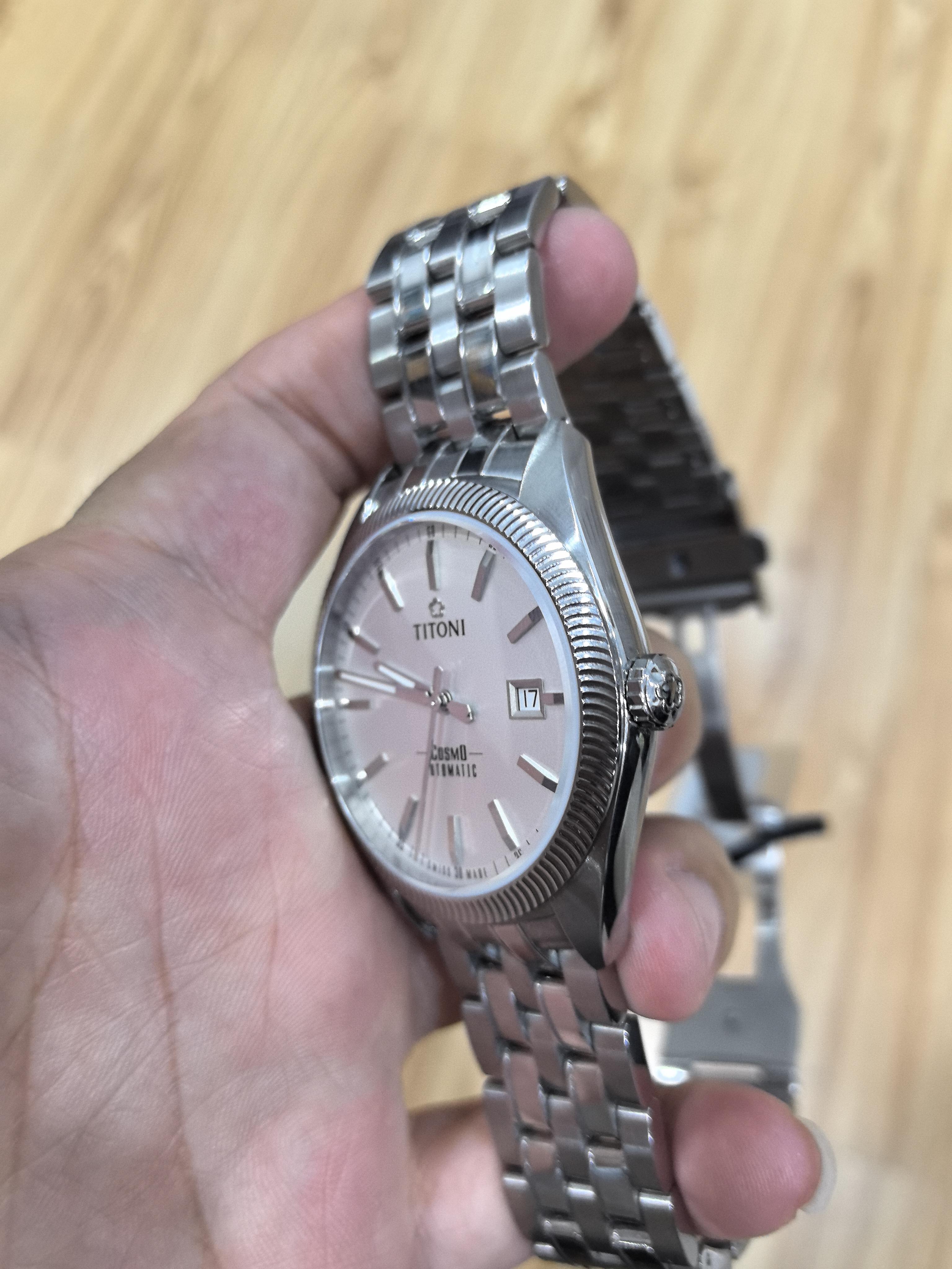 梅花 Automatic (self-winding) watch