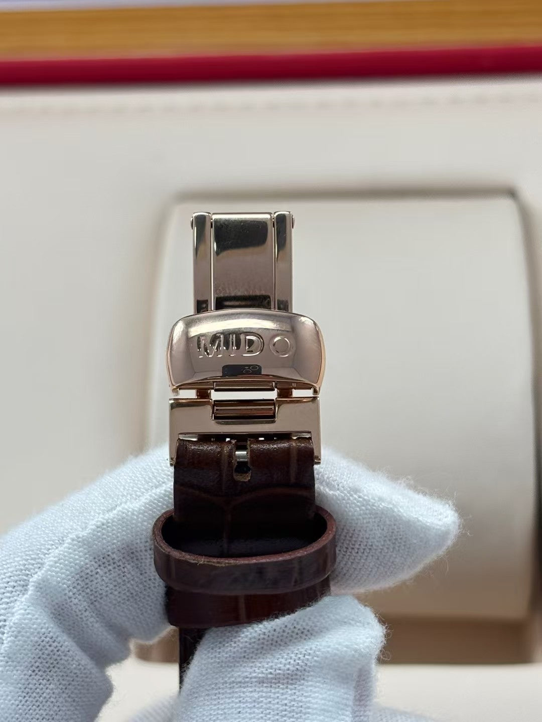 Mido Berenice Rose gold Automatic (self-winding) watch 29 millimeters M7600.3.26.8