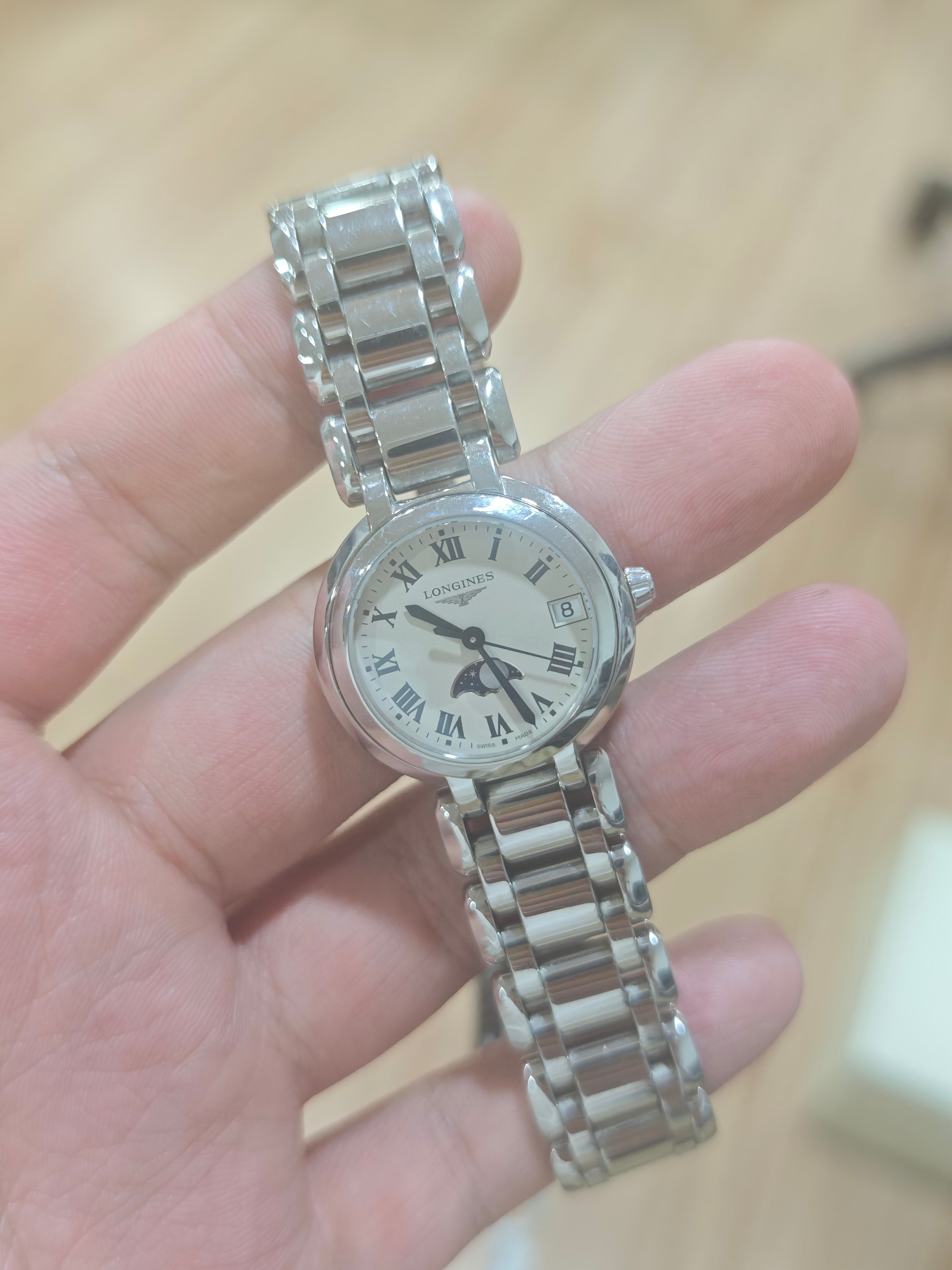 Longines Longines Heart Moon Collection Quartz watch 30.50mm L8.115.4.71.6