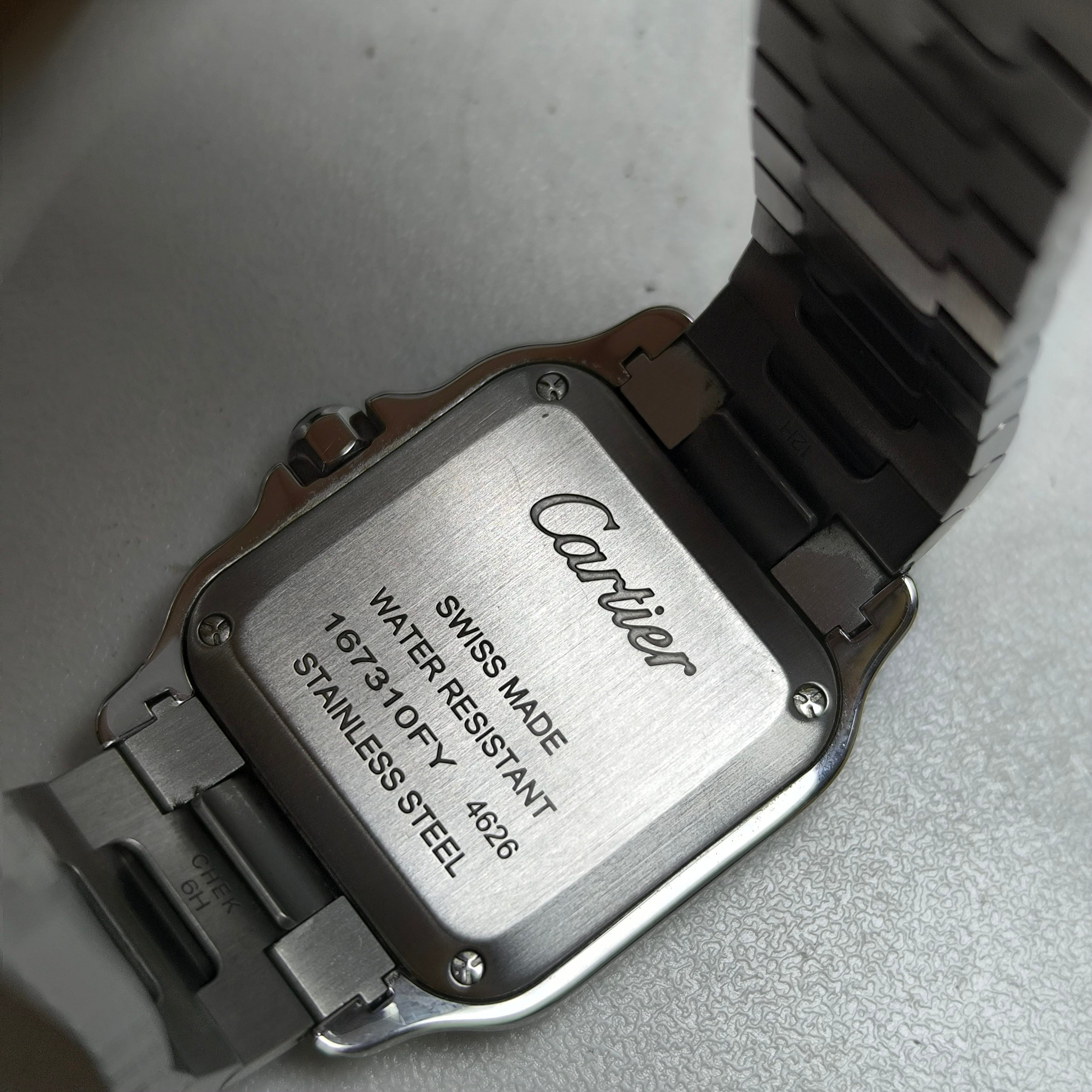 Cartier Santos de Cartier watch 27 x 34.5mm WSSA0082