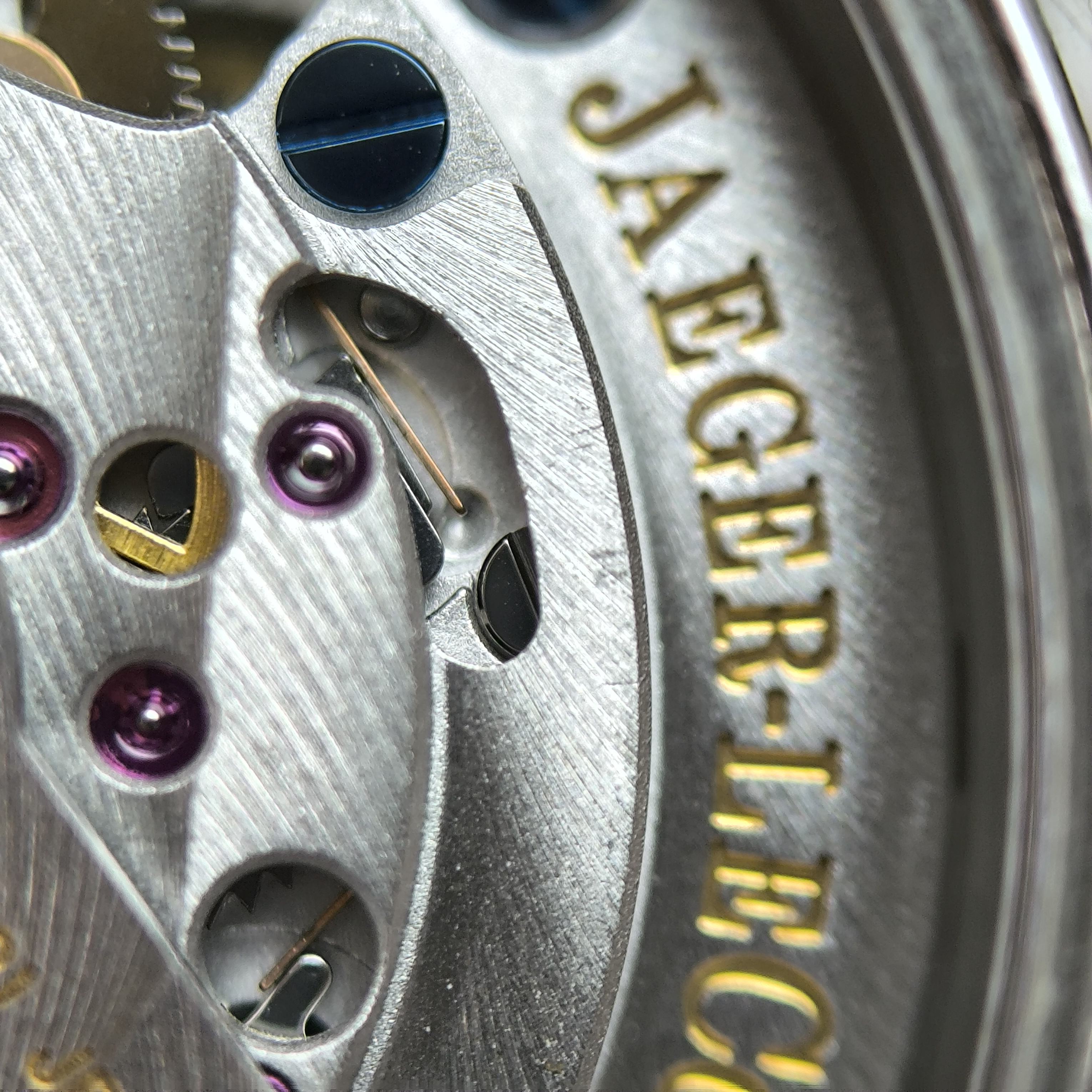 Jaeger LeCoultre RENDEZ-VOUS CLASSIC Date Series Watch 29 millimeters Q3468130