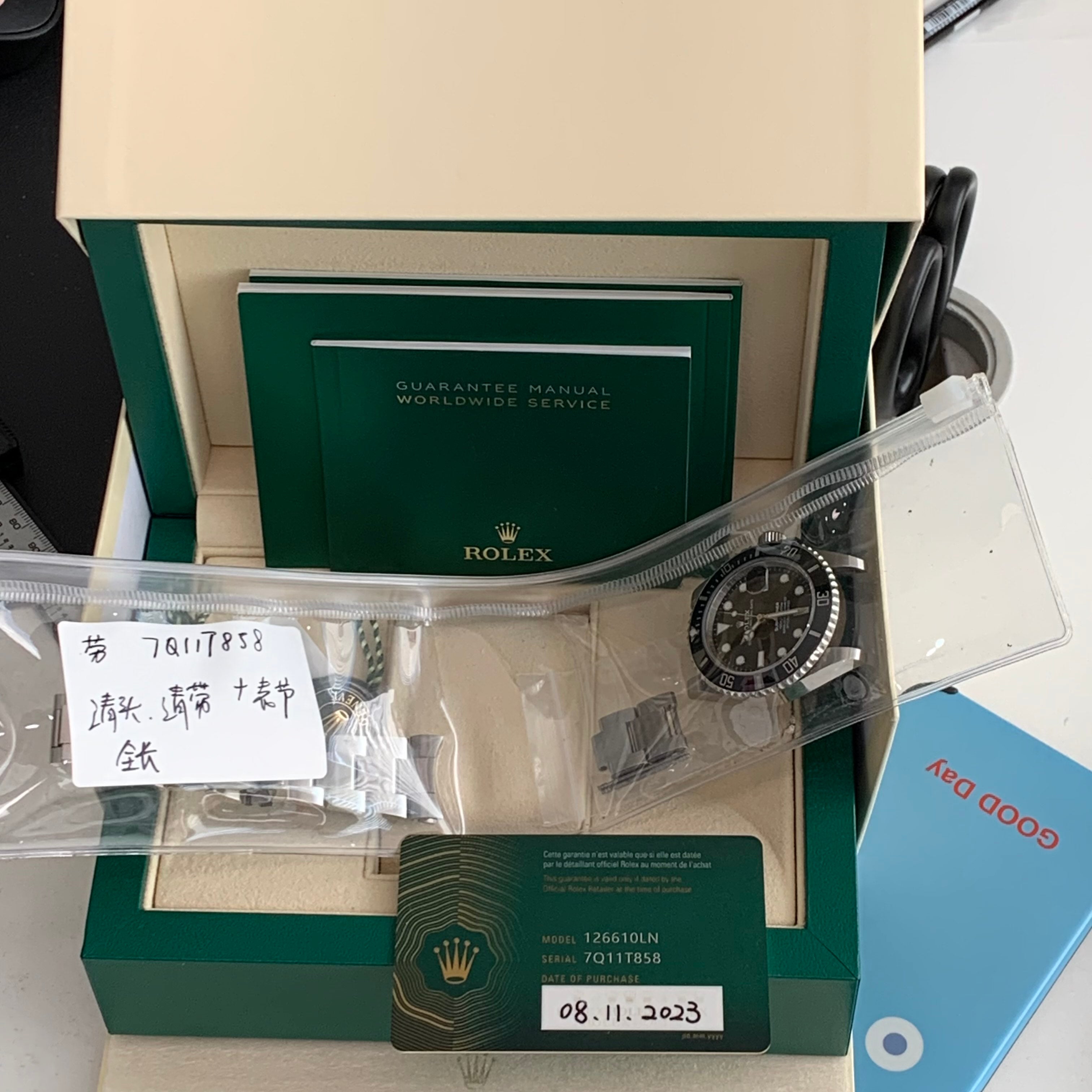 Rolex Submariner model 41 millimeters m126610ln-0001