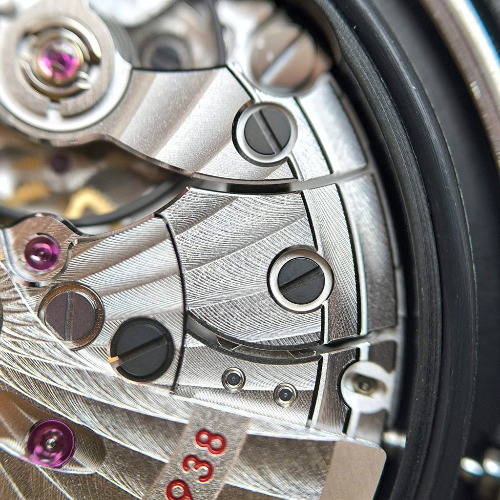 Omega Seahorse 43 millimeters 220.12.43.22.03.002