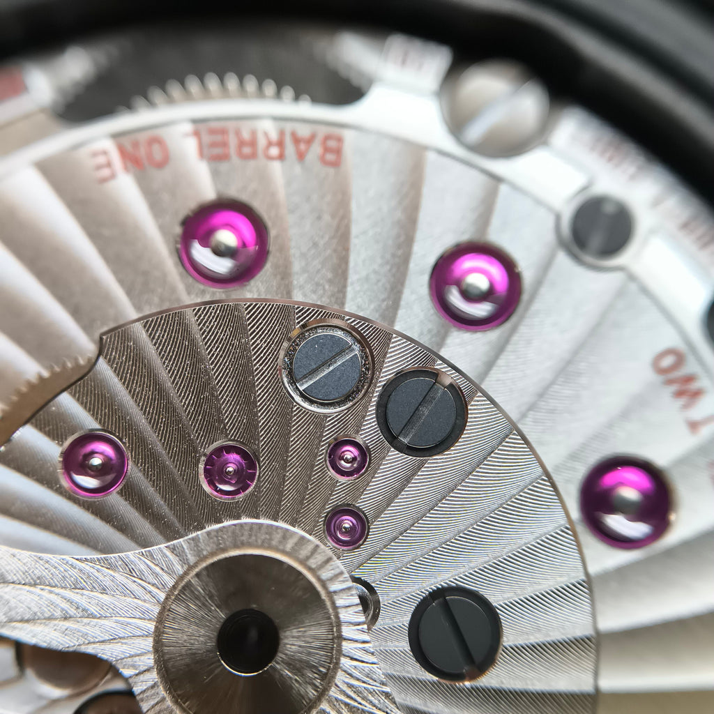 Omega Seahorse 43 millimeters 220.12.43.22.03.002
