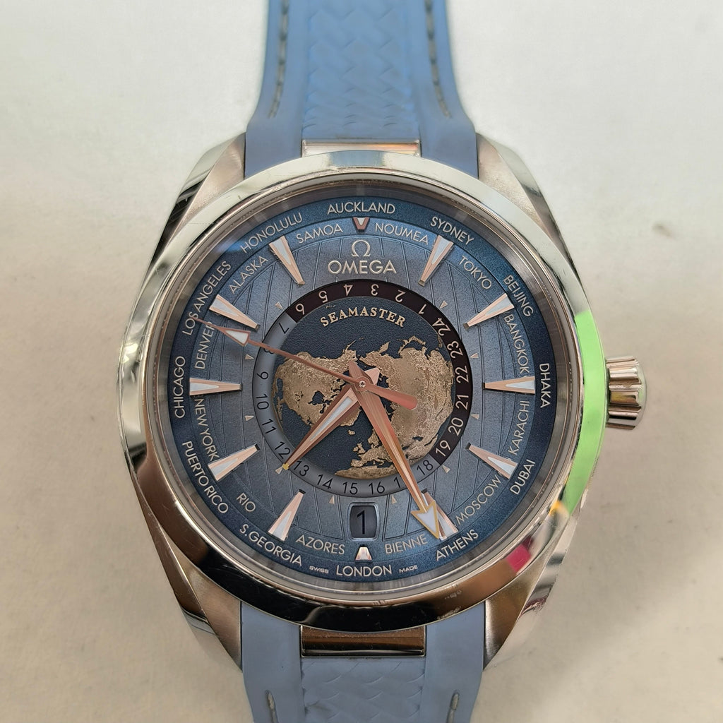 Omega Seahorse 43 millimeters 220.12.43.22.03.002