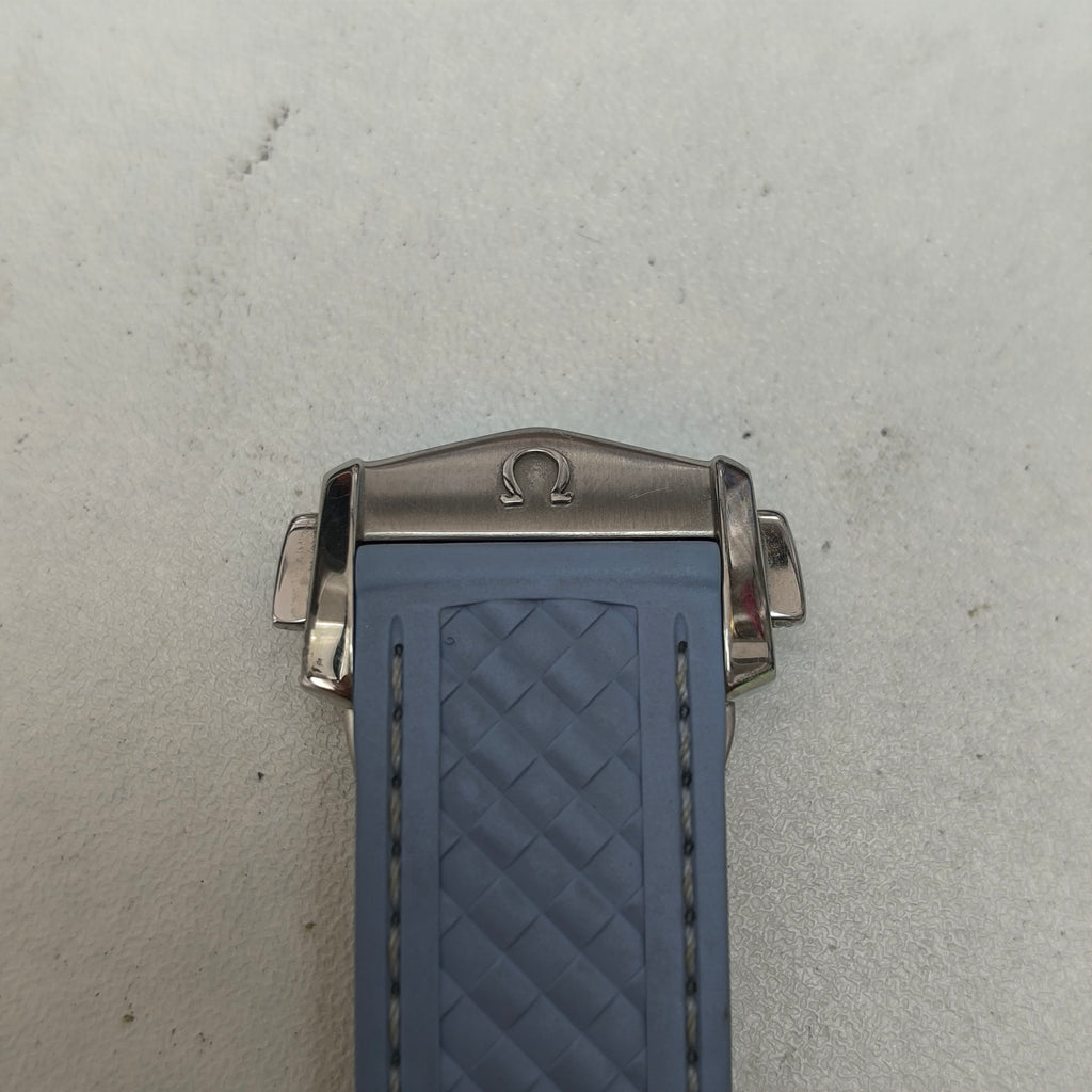 Omega Seahorse 43 millimeters 220.12.43.22.03.002