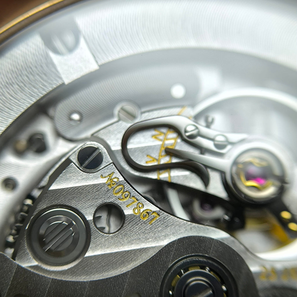 Glashutte Original Member of Parliament 40 millimeters 1-39-59-01-05-04