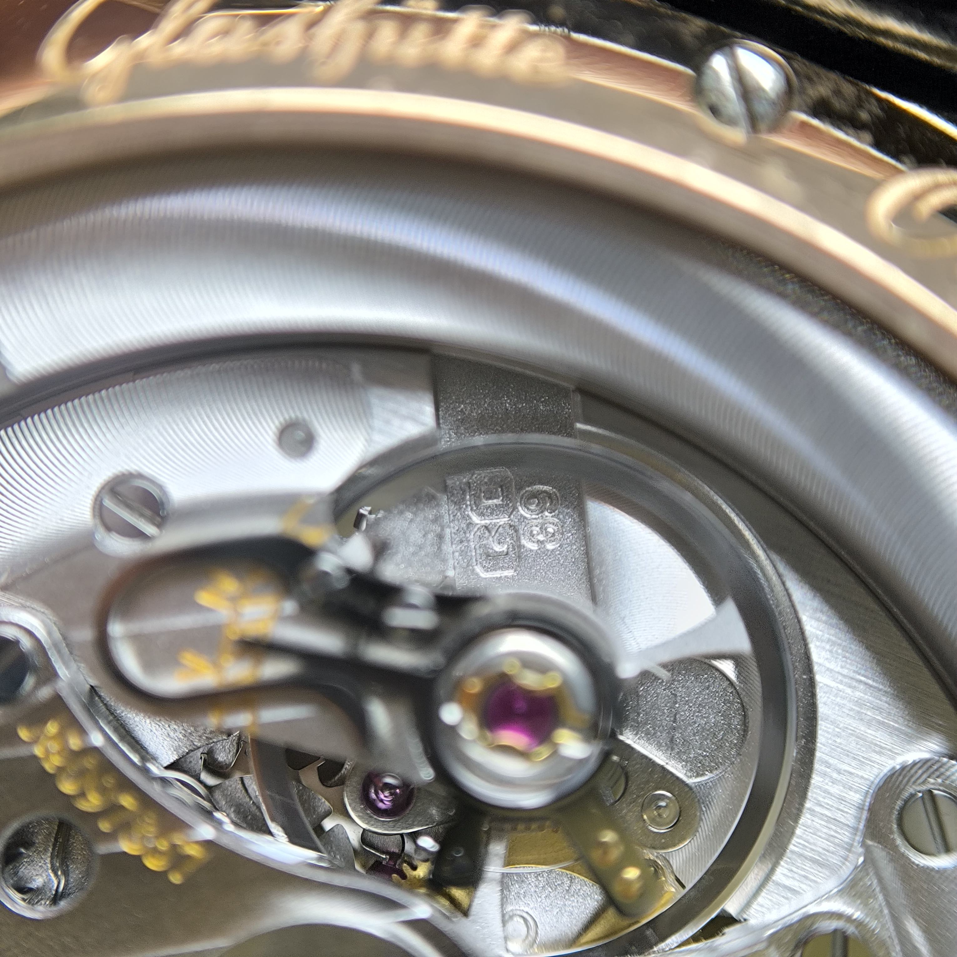 Glashutte Original Member of Parliament 40 millimeters 1-39-59-01-05-04