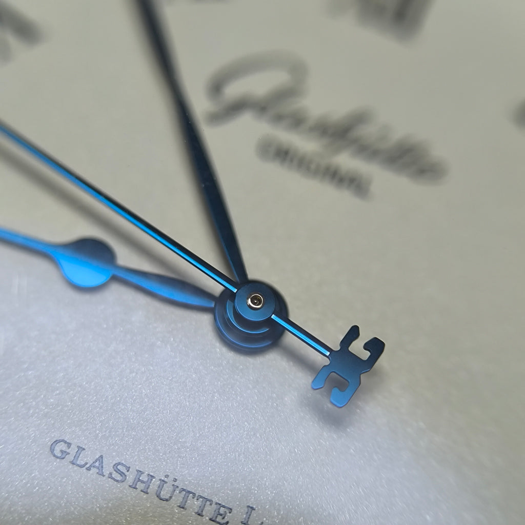 Glashutte Original Member of Parliament 40 millimeters 1-39-59-01-05-04