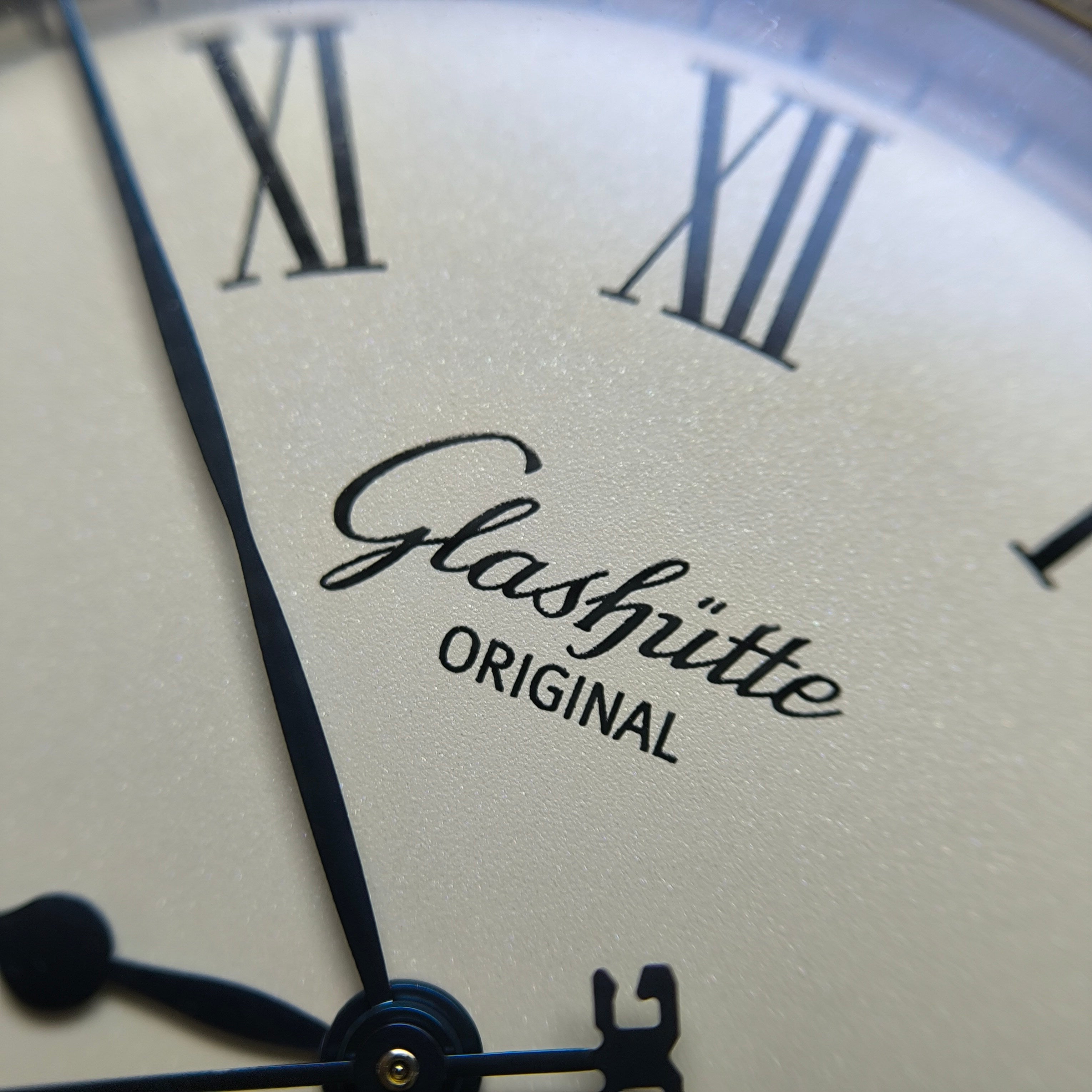 Glashutte Original Member of Parliament 40 millimeters 1-39-59-01-05-04