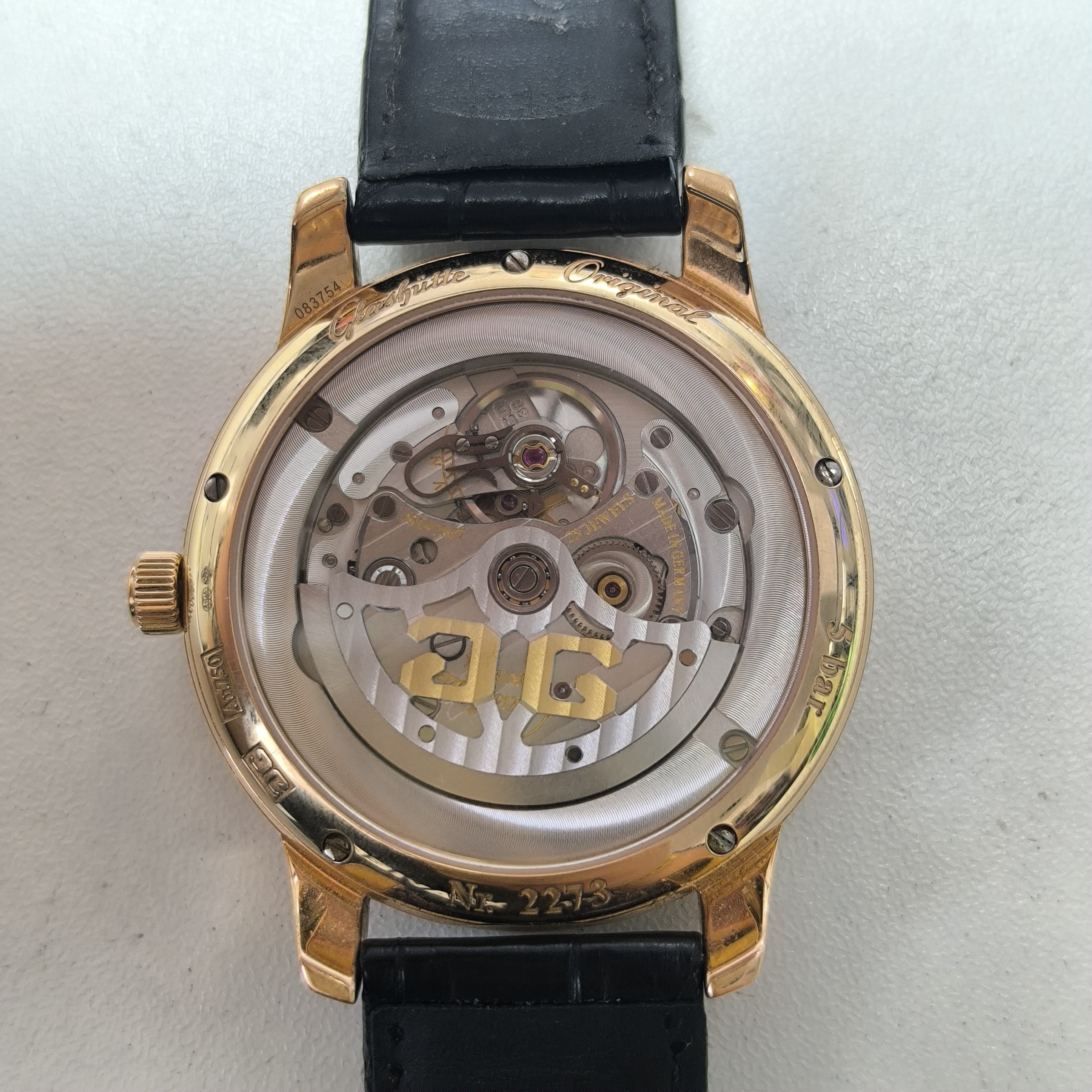 Glashutte Original Member of Parliament 40 millimeters 1-39-59-01-05-04