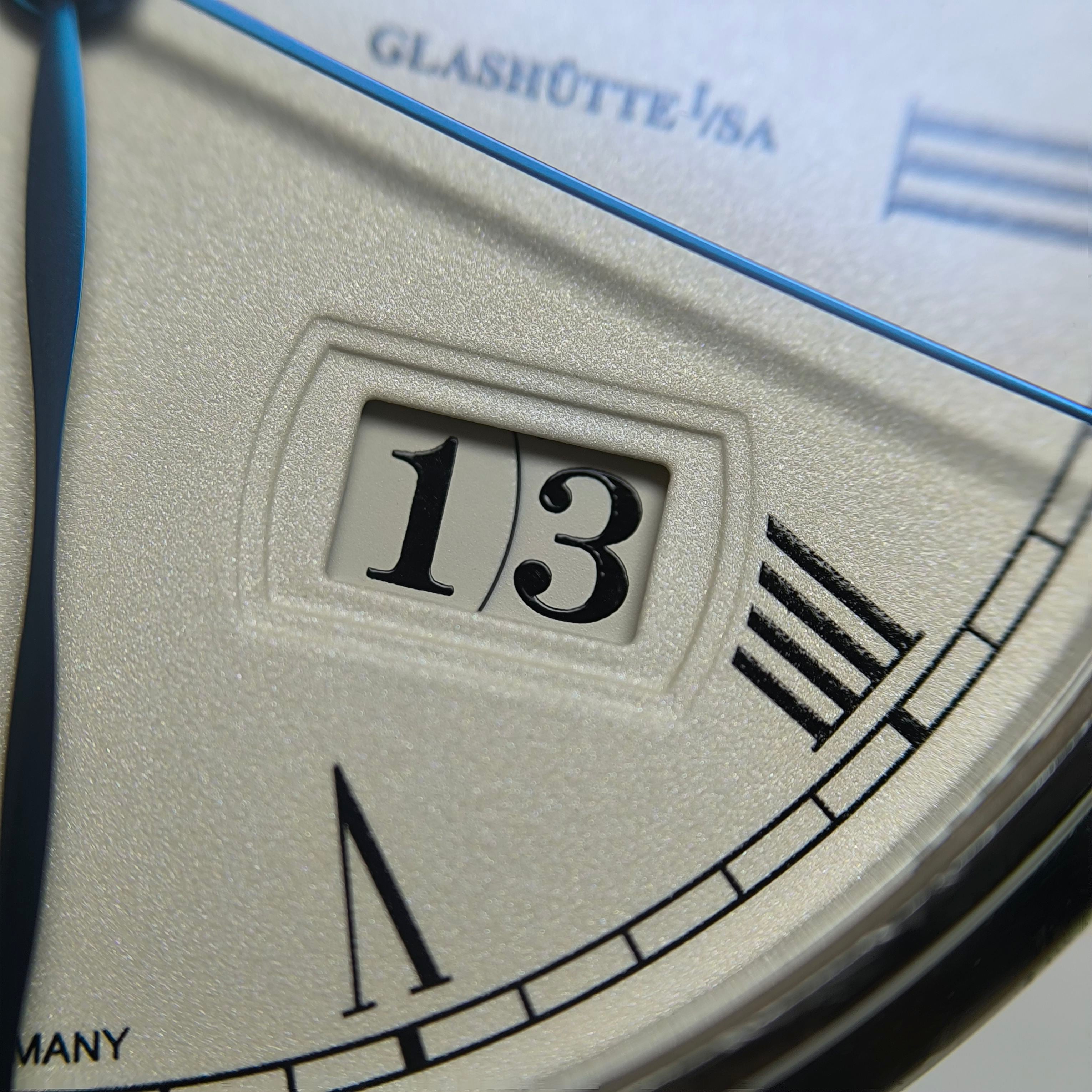Glashutte Original Member of Parliament 40 millimeters 100-04-32-12-50
