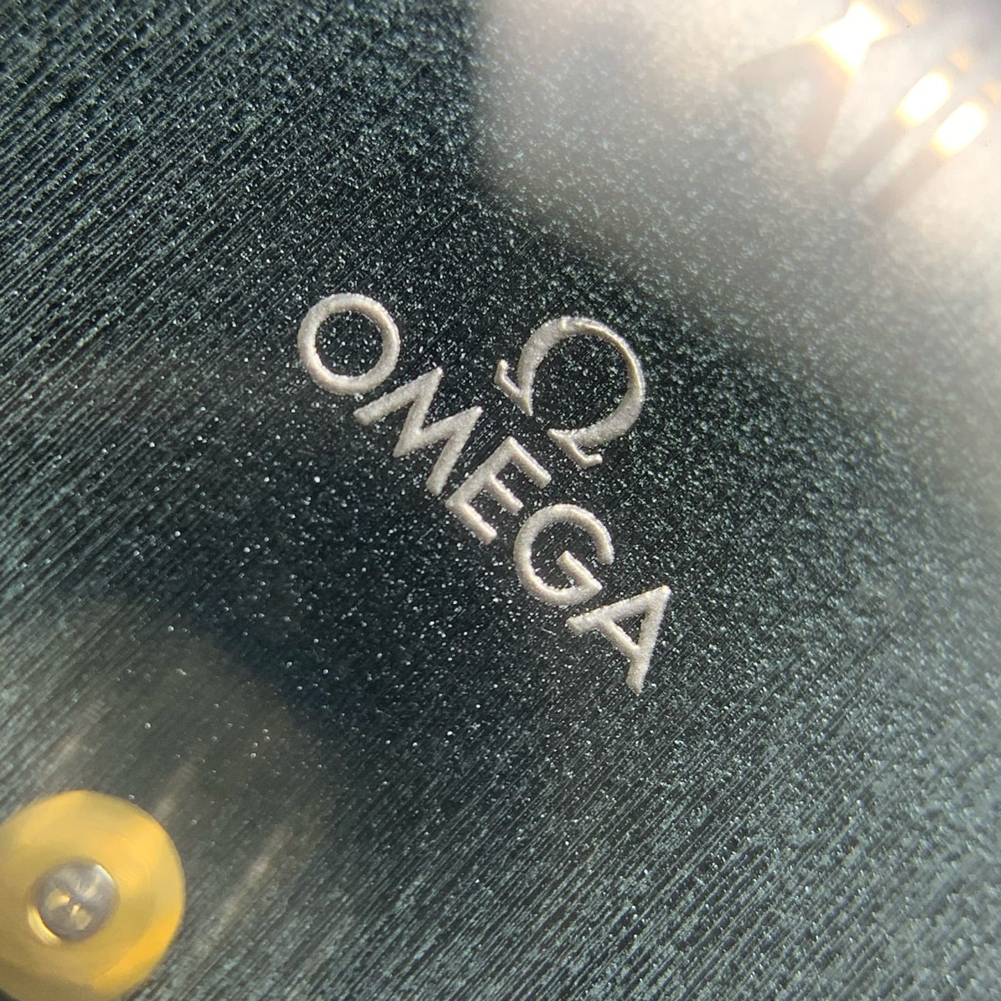 Omega Flying Disc Series 41 434.10.41.20.10.001