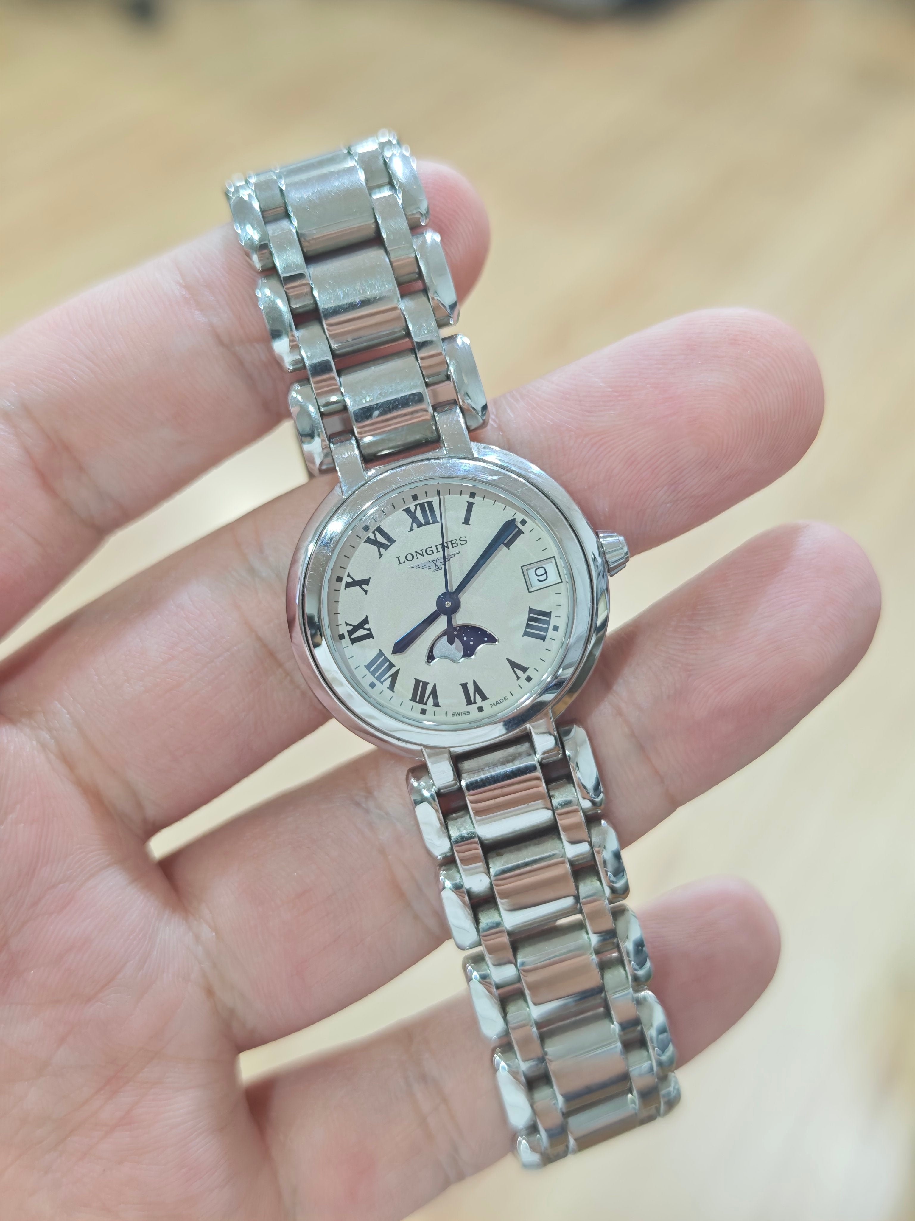 Longines Longines Heart Moon Collection Quartz watch 30.50mm L8.115.4.71.6