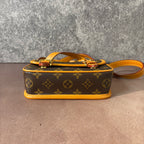 Louis Vuitton Messenger Bag