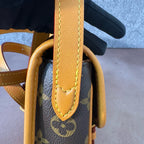 Louis Vuitton Messenger Bag