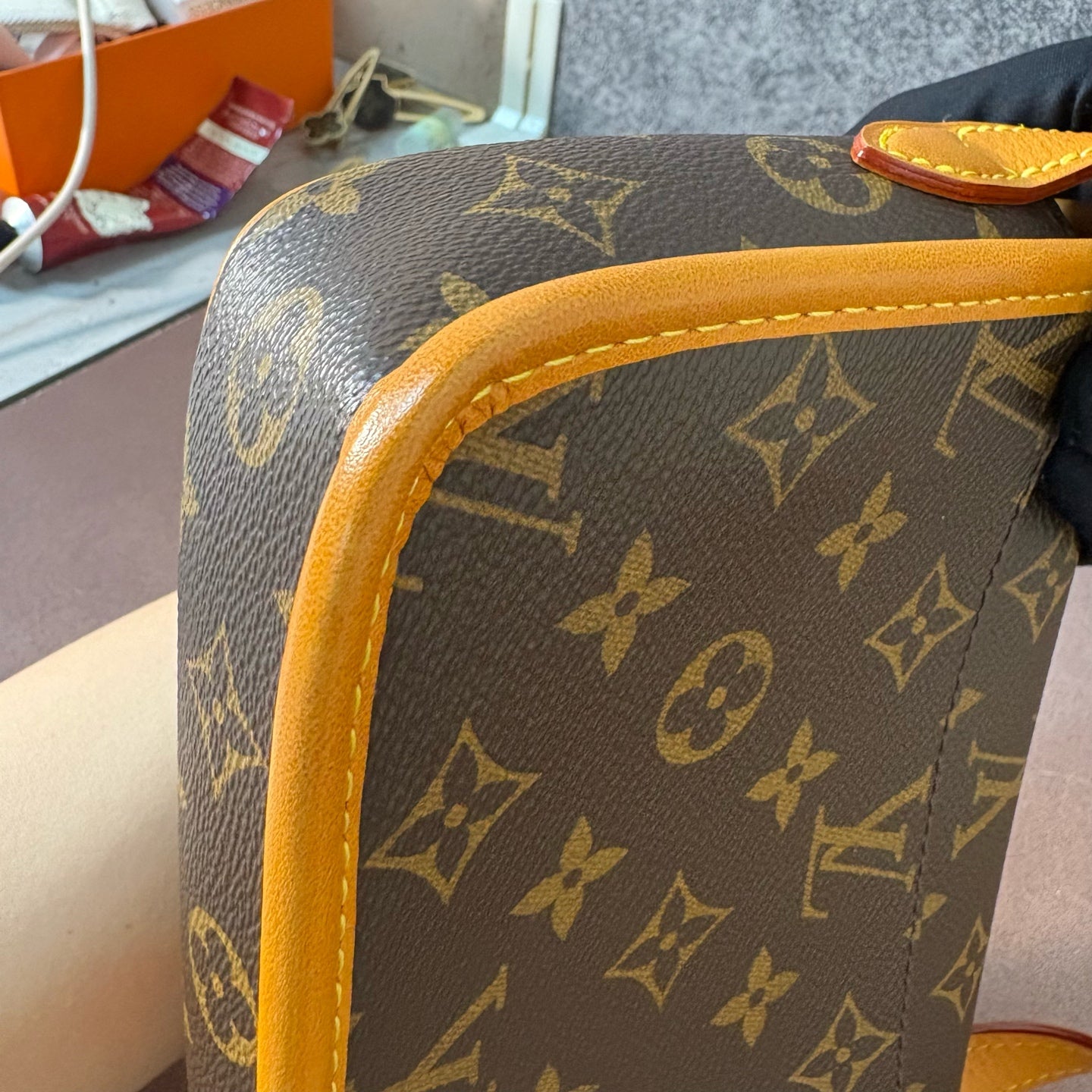 Louis Vuitton Messenger Bag