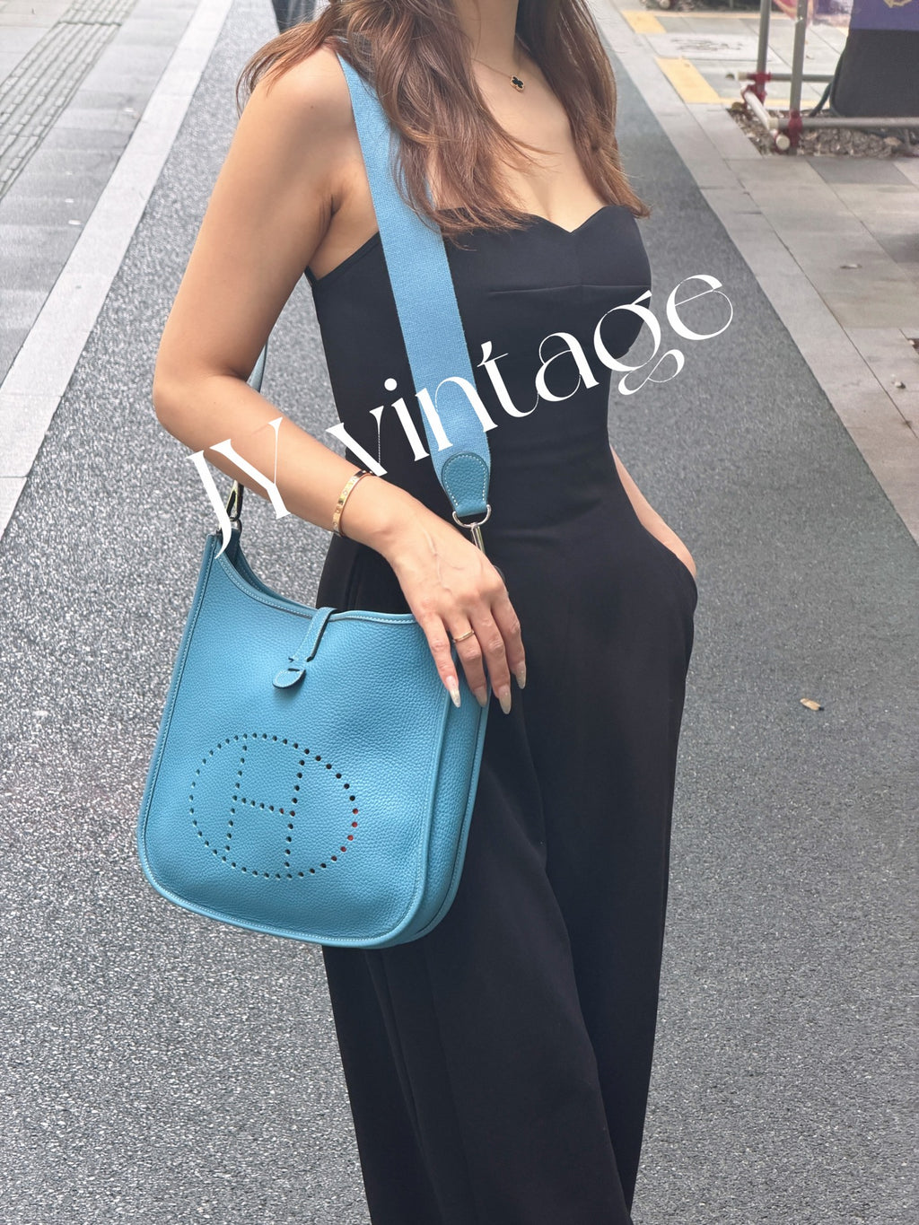 Hermes 915875