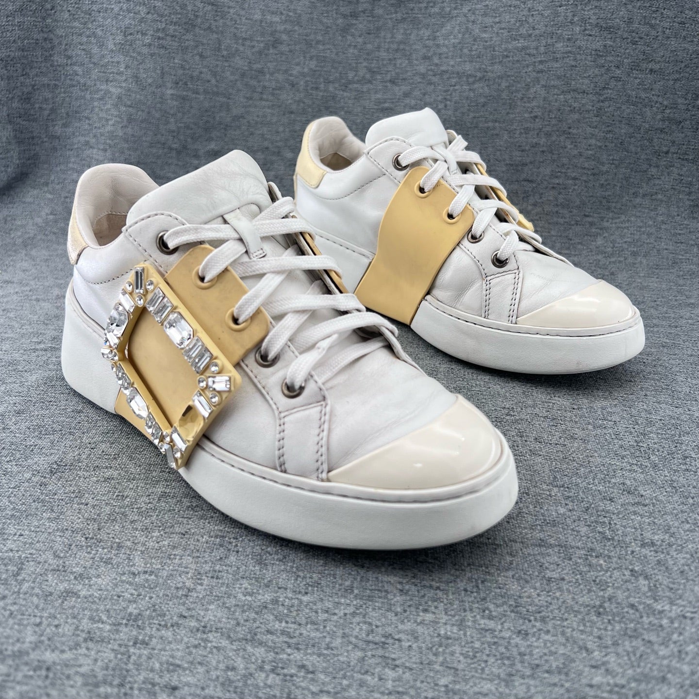 roger vivier Canvas
