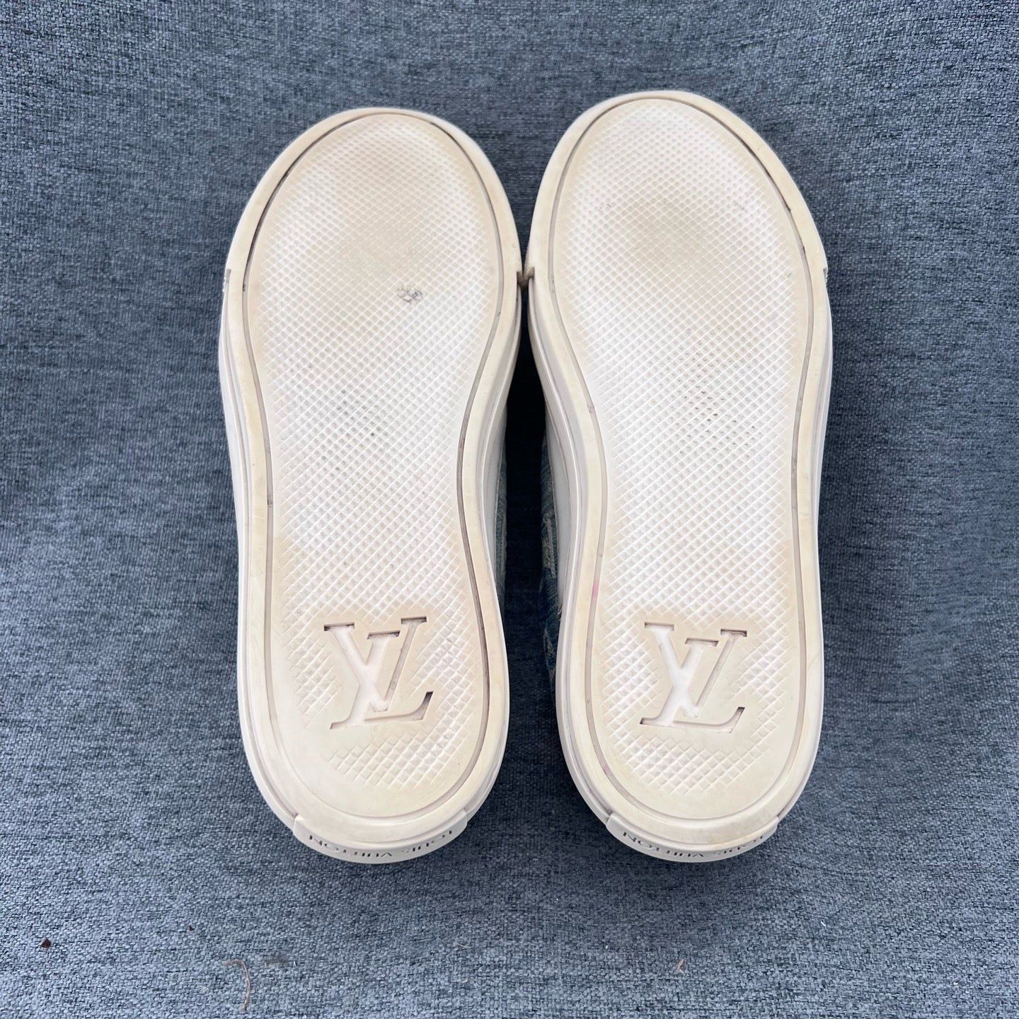 Louis Vuitton Canvas