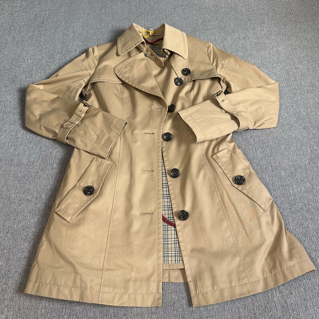 Burberry Trench coat